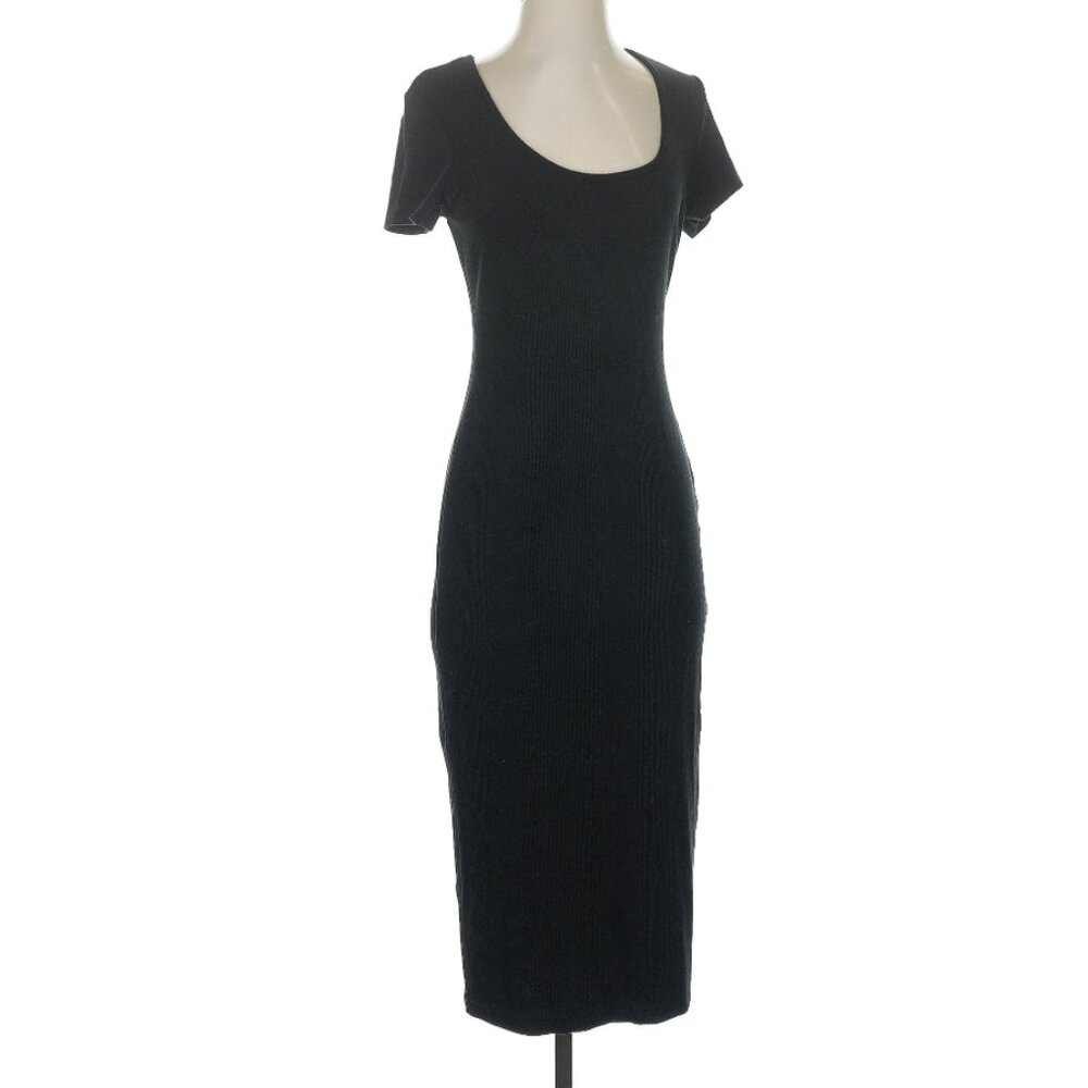 Marine Layer - Lexi Rib Short Sleeve Midi Dress in Black - Small / Black